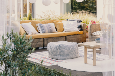 Create the ultimate outdoor living room