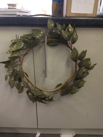 Artificial Leaf Wreath 48Cm - image 1