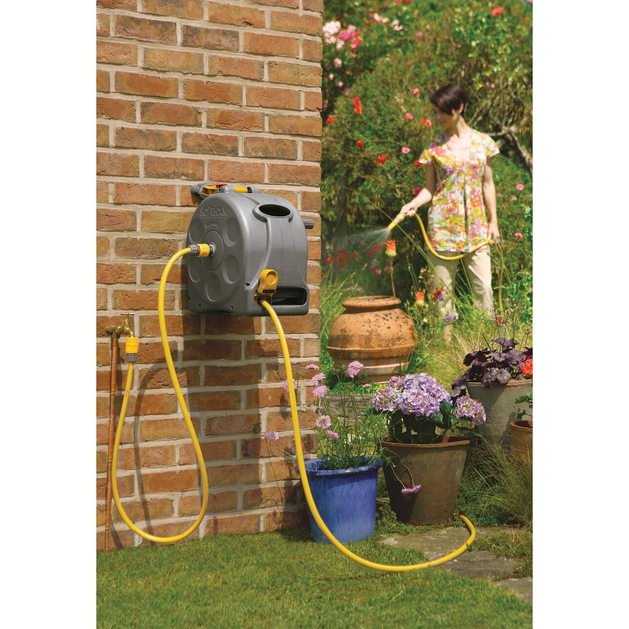 Compact Reel With 25M Hose - Thirsk Garden Centre